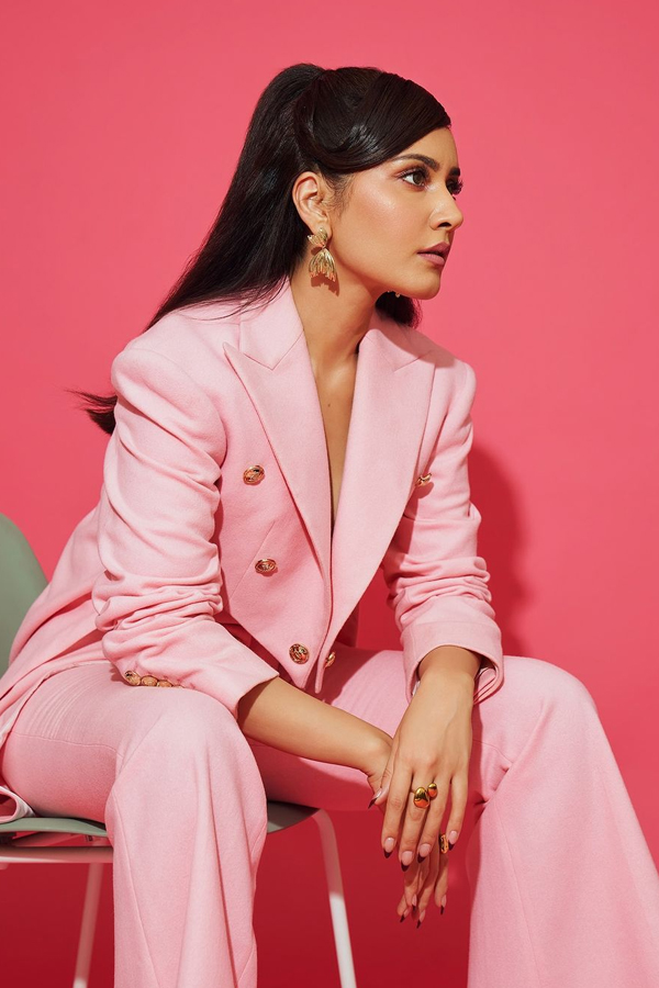 Raashi-Khanna-1.jpg 2