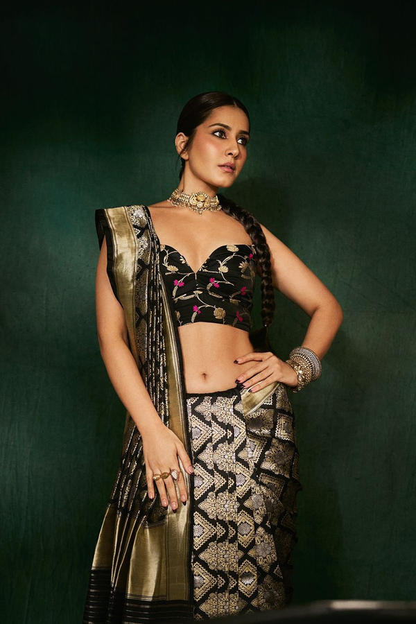 Raashi-Khanna-16.jpg 17