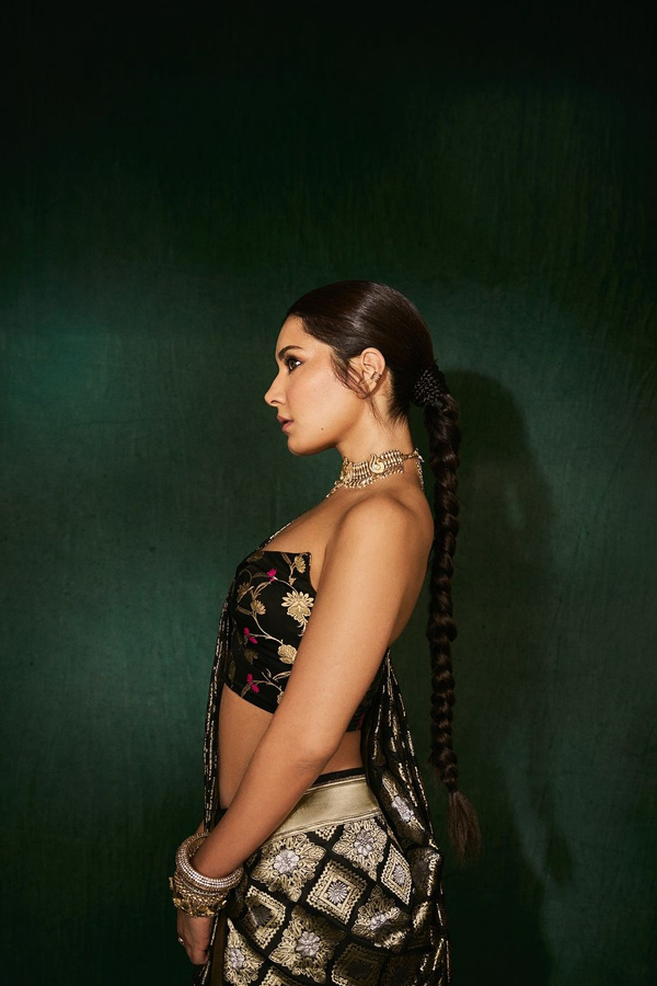 Raashi-Khanna-8.jpg 9