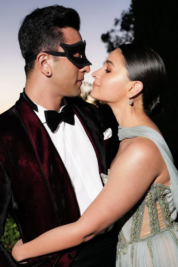 Alia-Bhatt_Ranbir-Kapoor-1.jpg 2
