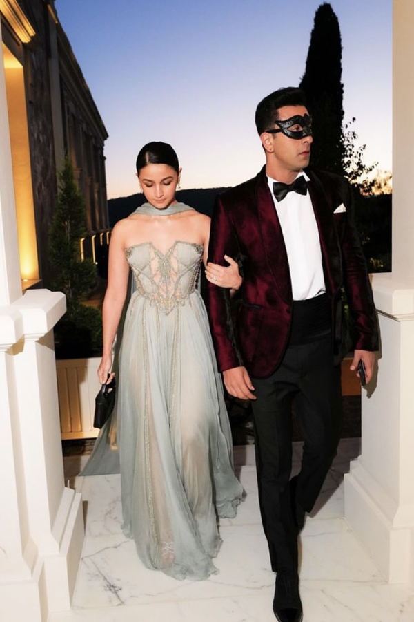 Alia-Bhatt_Ranbir-Kapoor-2.jpg 3