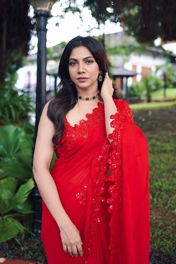 Madonna-B-Sebastian-14.jpg 15