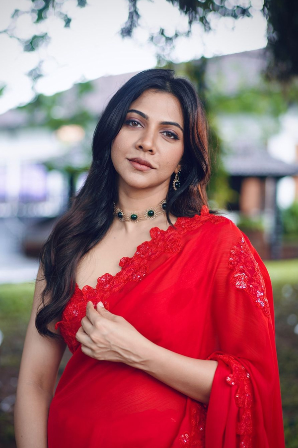 Madonna-B-Sebastian-9.jpg 10