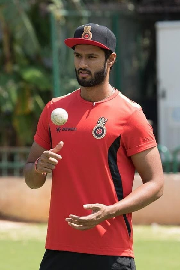Shivam-Dube-10_0.jpg 8