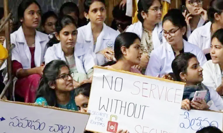Telangana_Junior_Doctors_St.jpg