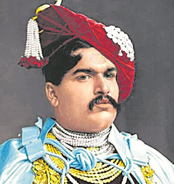sahu-maharaj.jpg
