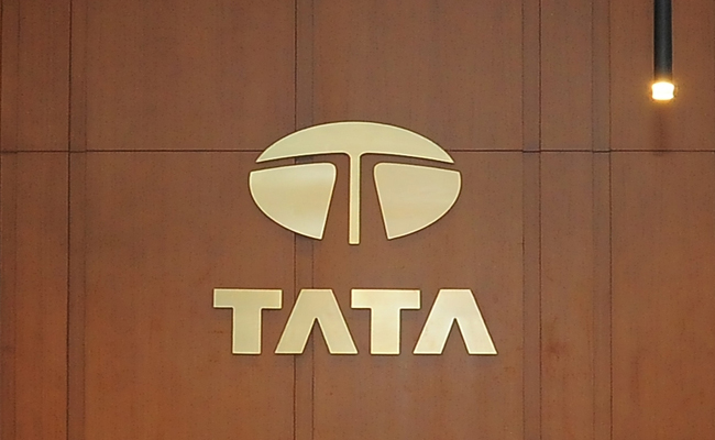 tata01.jpg