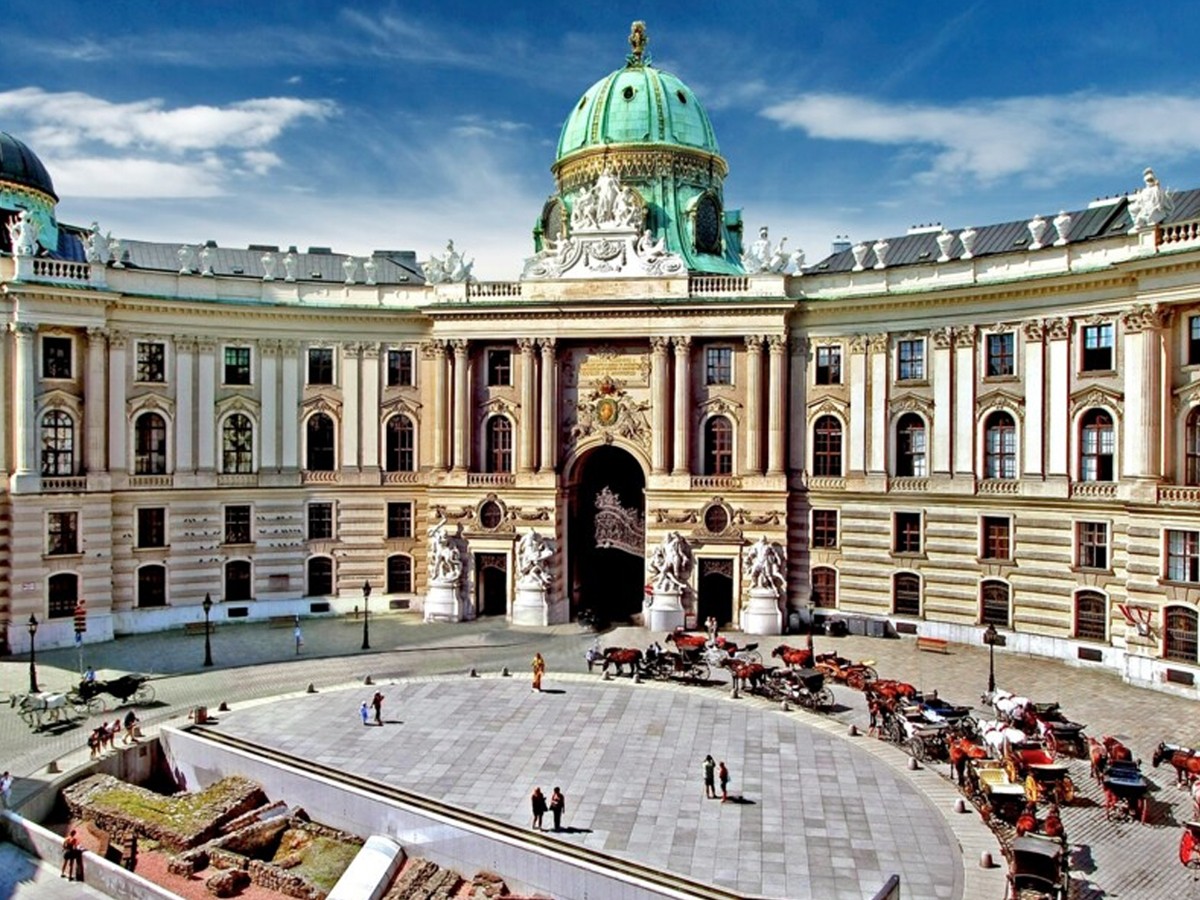 1.Vienna_Austria.jpg 2