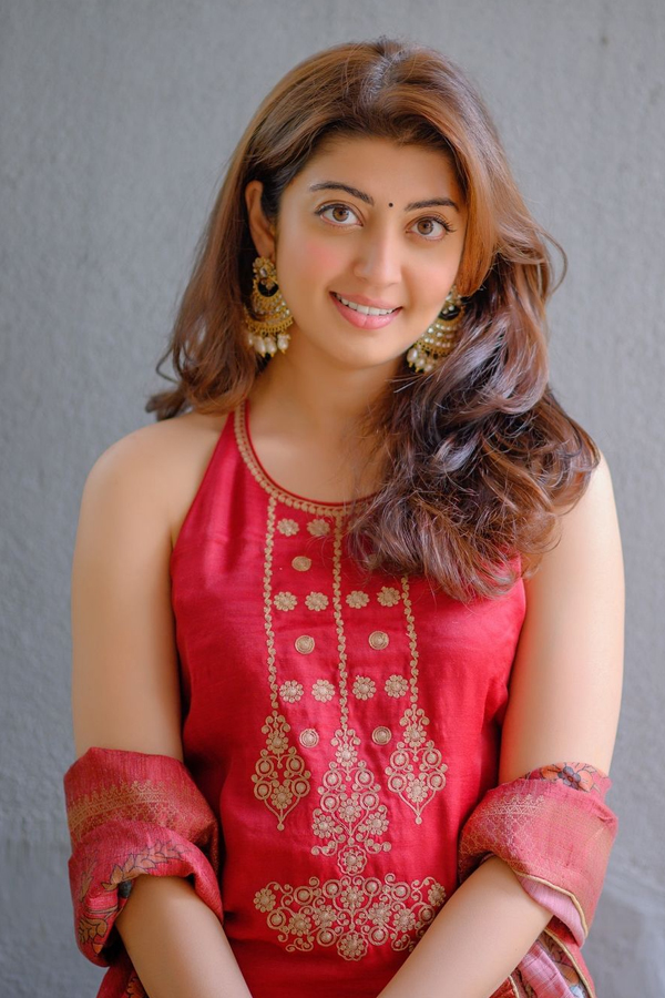Pranita-Subhash-5.jpg 6