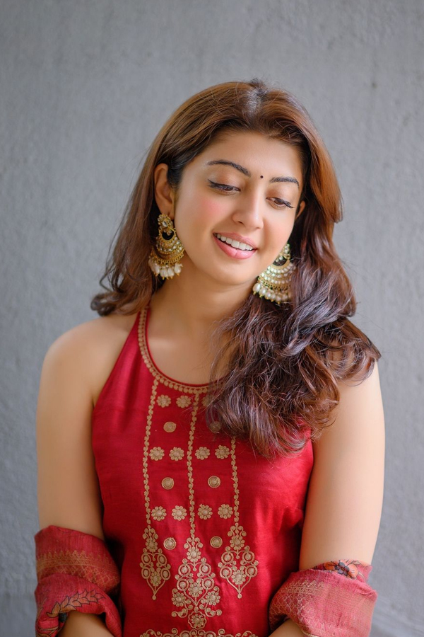 Pranita-Subhash-7.jpg 8