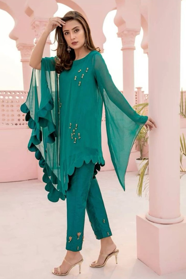 Fashion-11.jpg 12