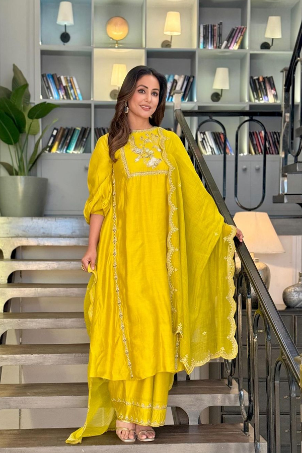 Hina-Khan-11.jpg 12