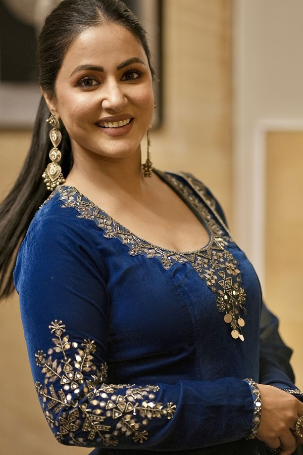 Hina-Khan-7.jpg 8
