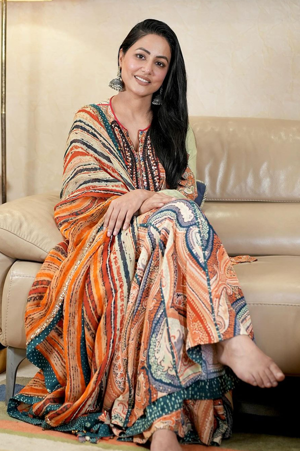 Hina-Khan-8.jpg 9