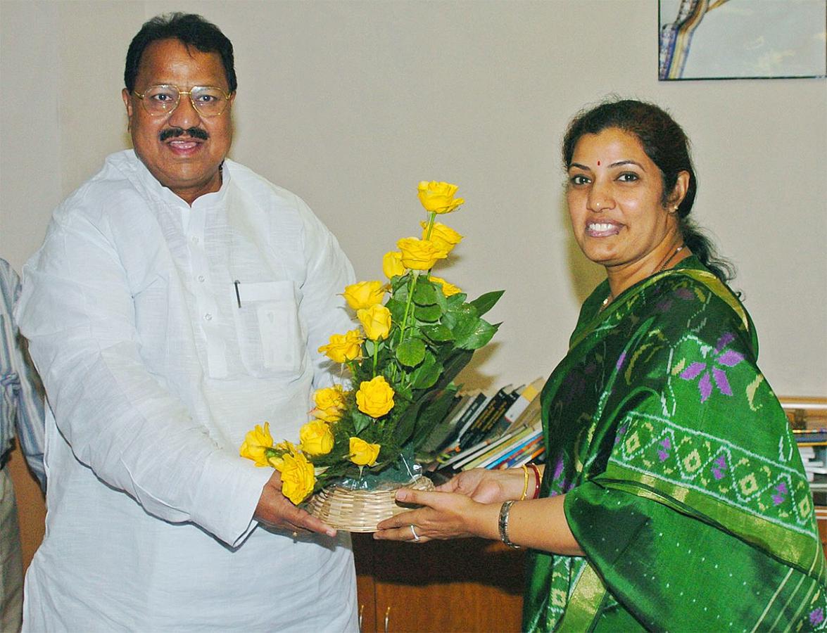 Senior_20congress_20leader_20dharmapuri_20srinivas_20rare_20photos_4.jpg 4