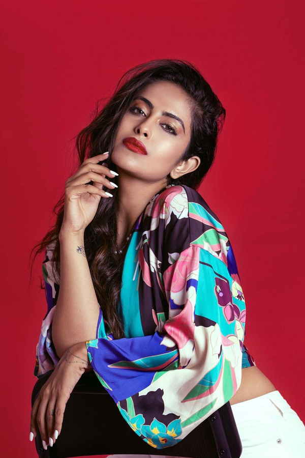 Avika-Gor-23_0.jpg 23