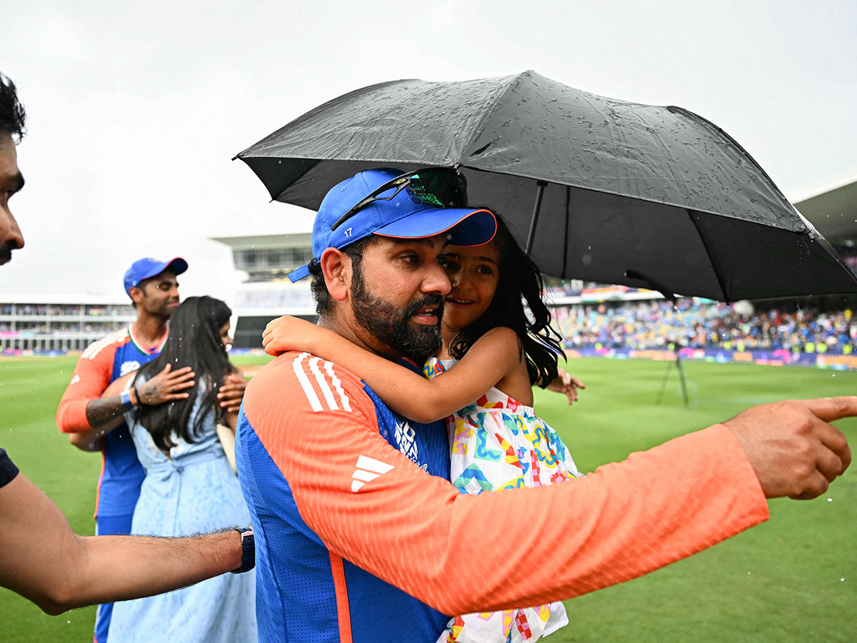 india_20wins_20t20_20world_20cup_20indian_20players_20emotional_20moments_20photos_11.jpg 11