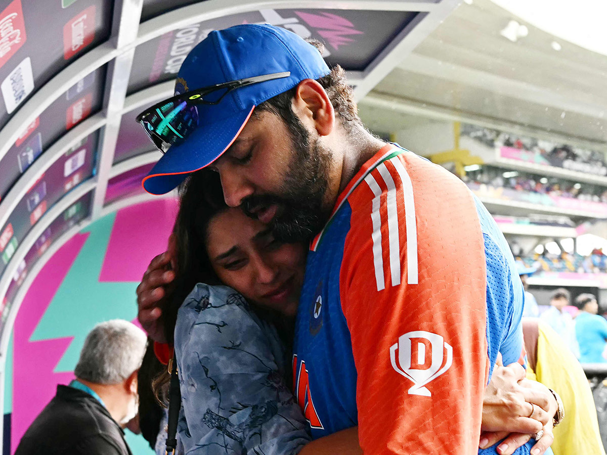 india_20wins_20t20_20world_20cup_20indian_20players_20emotional_20moments_20photos_24.jpg 24