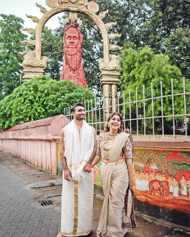 MeeraNandan-Sreeju-11.jpg 11