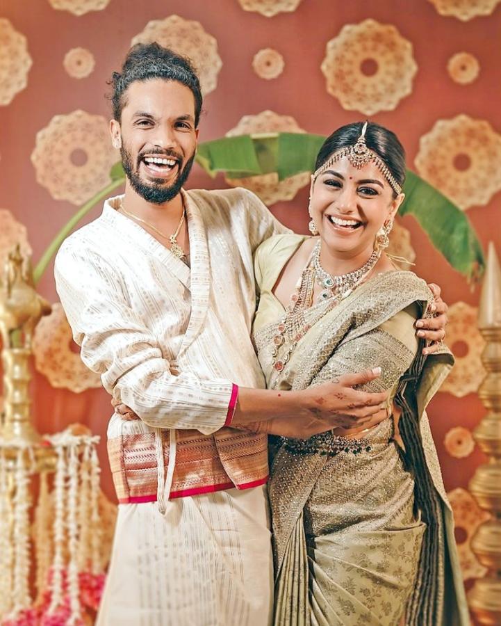 MeeraNandan-Sreeju-13.jpg 13