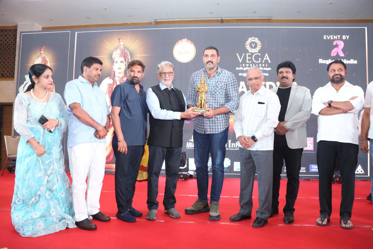 NTR-Awards-02.jpg 2