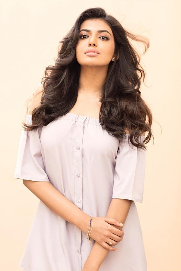 Shivani-Rajashekar-14.jpg 15