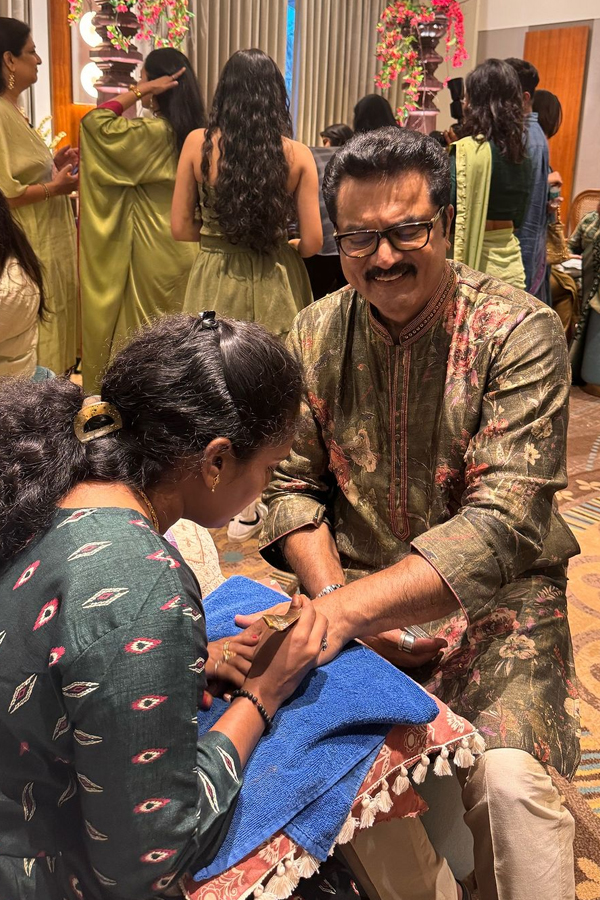 Varalaxmi-Sarathkumar-5_0.jpg 6