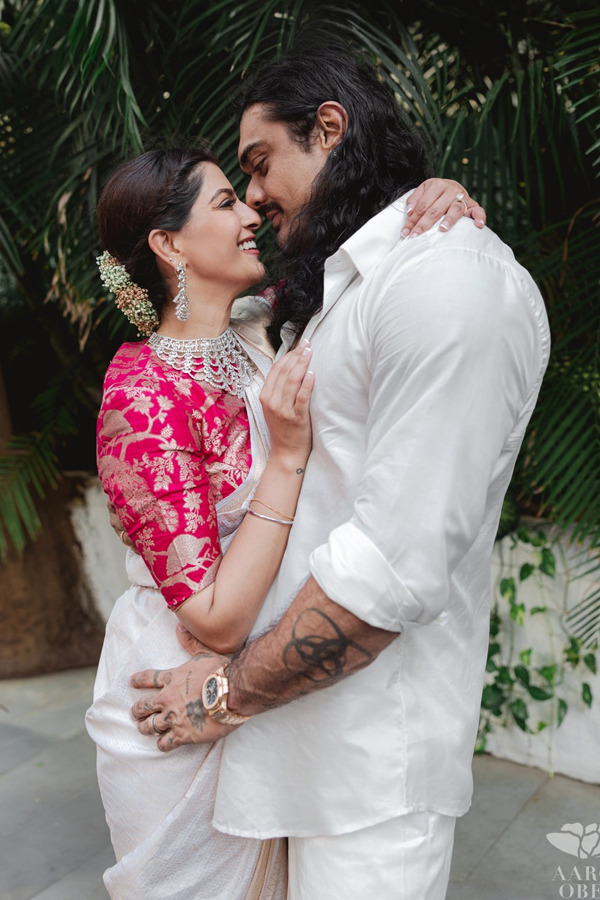 Varalaxmi-Sarathkumar-7_0.jpg 8