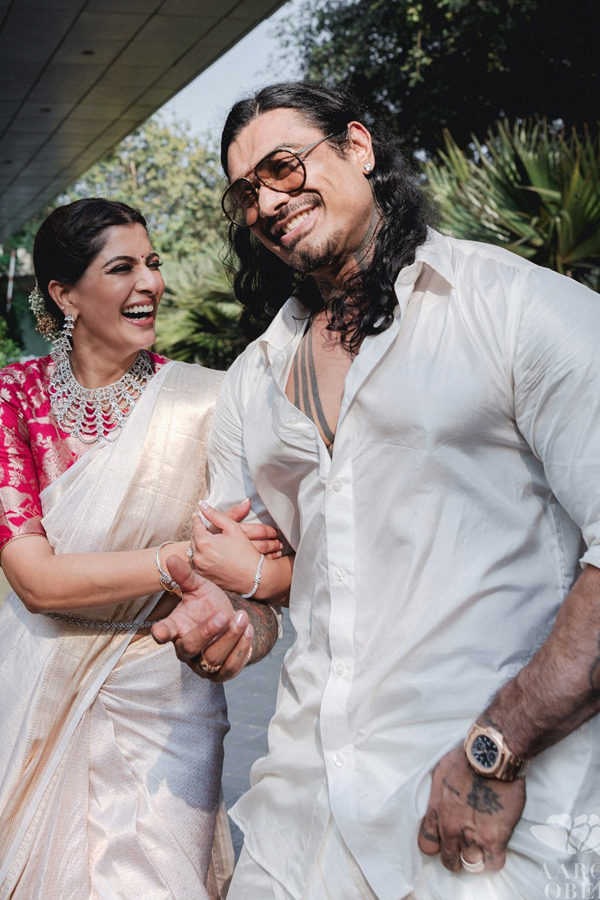 Varalaxmi-Sarathkumar-8_0.jpg 9