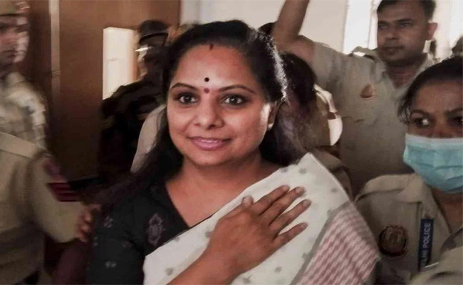 kaviittha.jpg