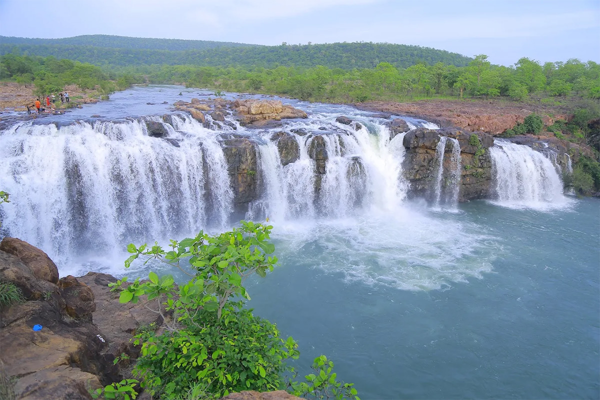 Bogatha_20Waterfall_20Photos_1.jpg 1