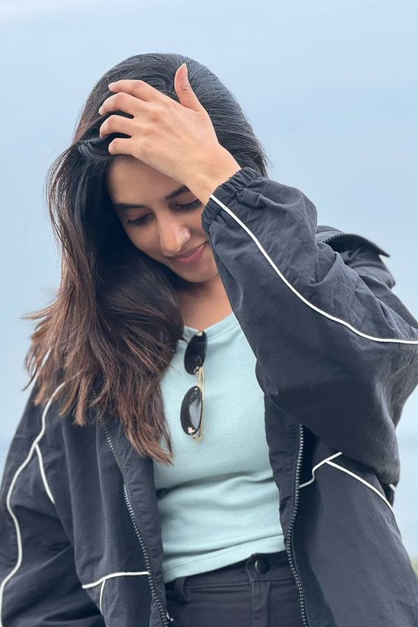 Priyanka-Arul-Mohan-9.jpg 10