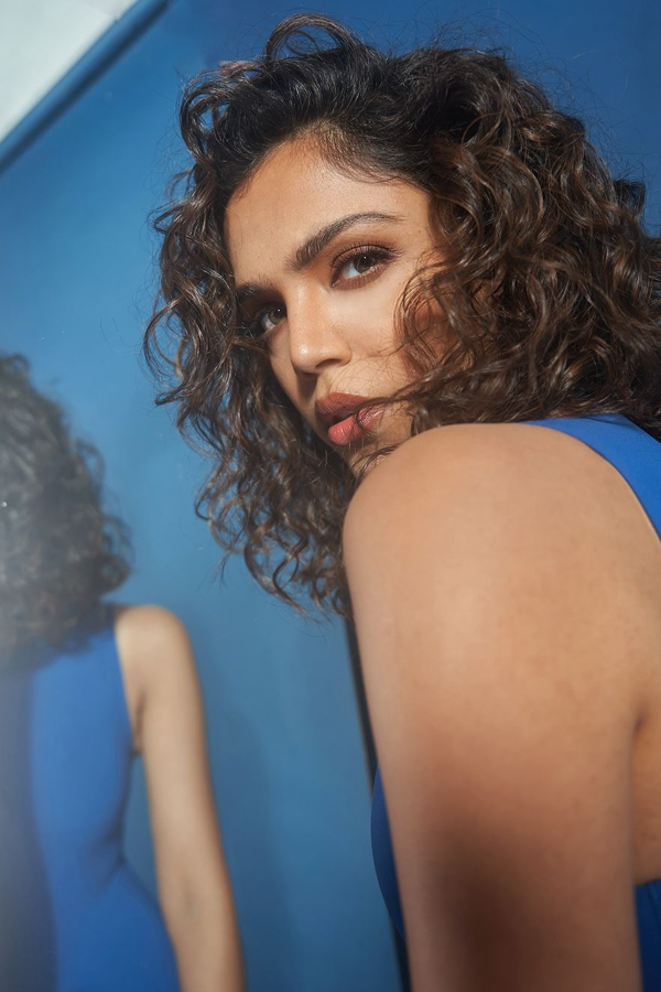 Shriya-Pilgaonkar-12.jpg 13