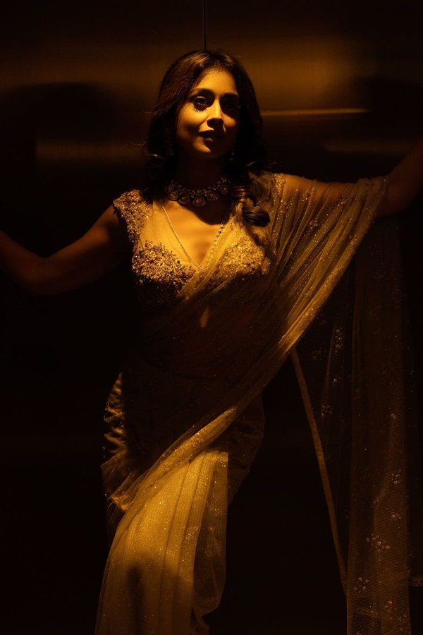 Shriya-Saran-6.jpg 7