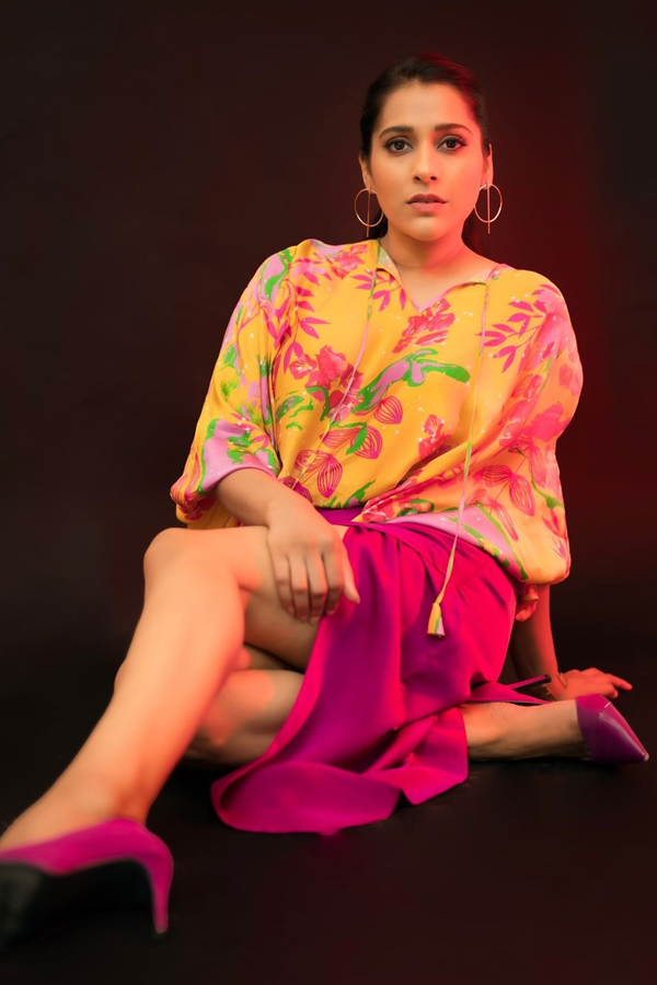 Rashmi-Gautam-10.jpg 11
