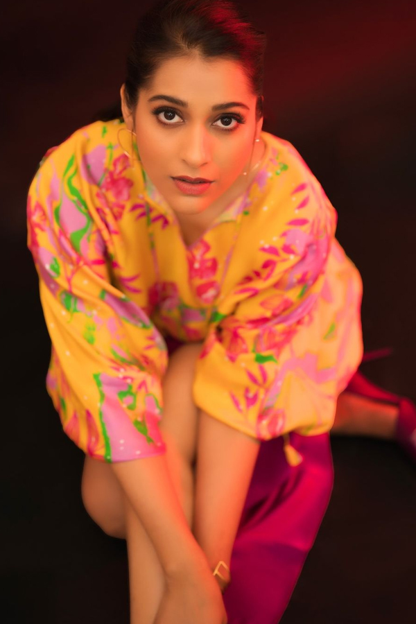 Rashmi-Gautam-15.jpg 16