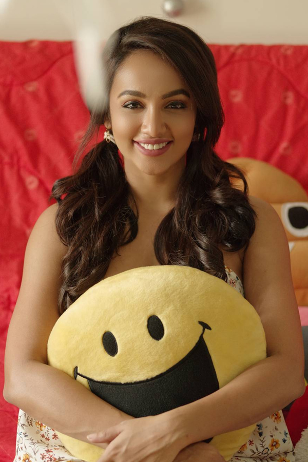 Tejaswi-Madivada-13.jpg 13