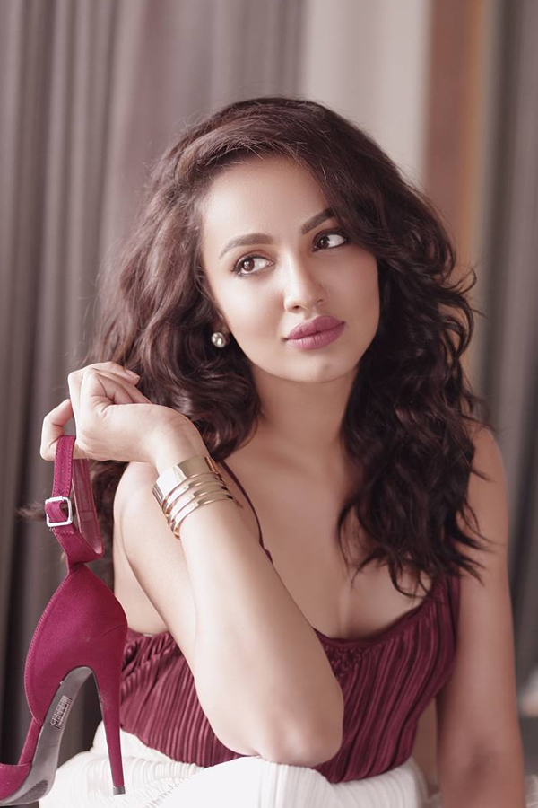 Tejaswi-Madivada-15.jpg 15