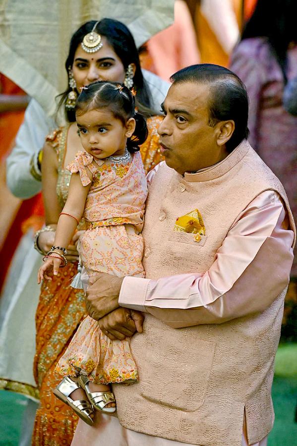 Anant_20Ambani_20And_20Radhika_20Merchants_20Mameru_20Ceremony_20Photos__20_2826_29.jpg 26