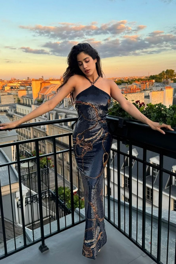 Janhvi-Kapoor-8.jpg 9
