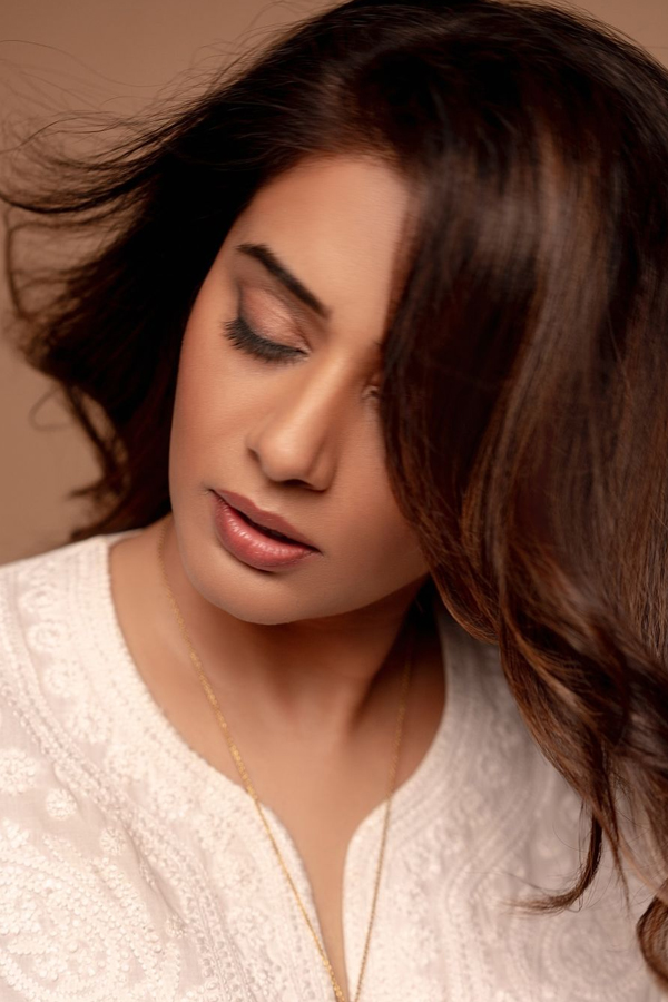 Priya-Mani-Raj-6.jpg 7