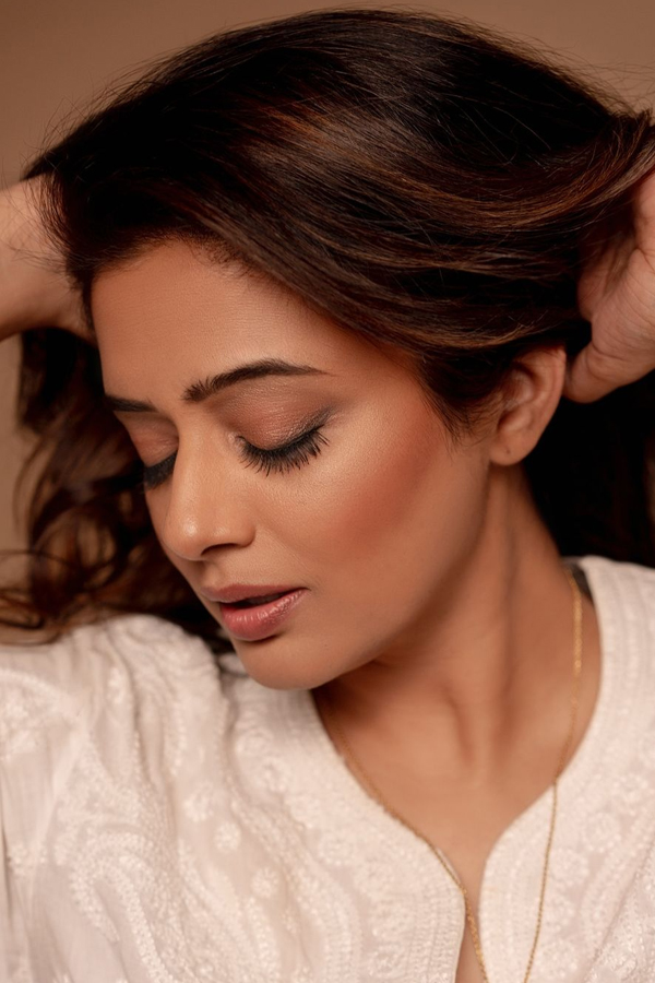 Priya-Mani-Raj-8.jpg 9