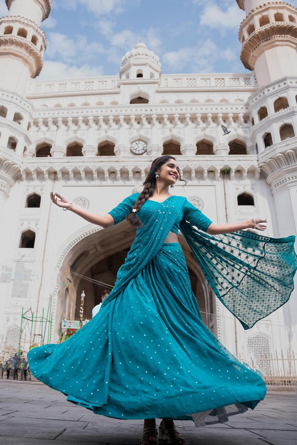 Tejaswini-Gowda-4_0.jpg 5