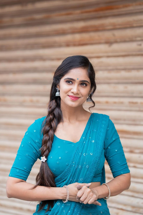 Tejaswini-Gowda-6_0.jpg 7