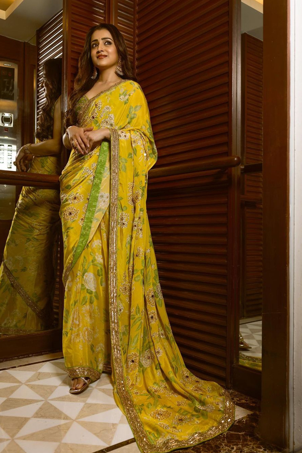 Trisha-Krishnan-10.jpg 11