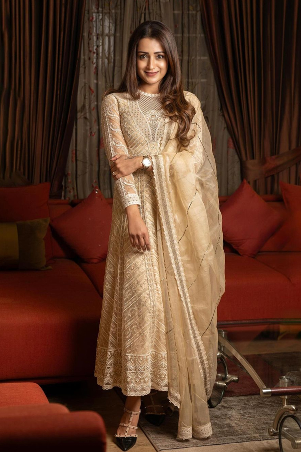 Trisha-Krishnan-2.jpg 3