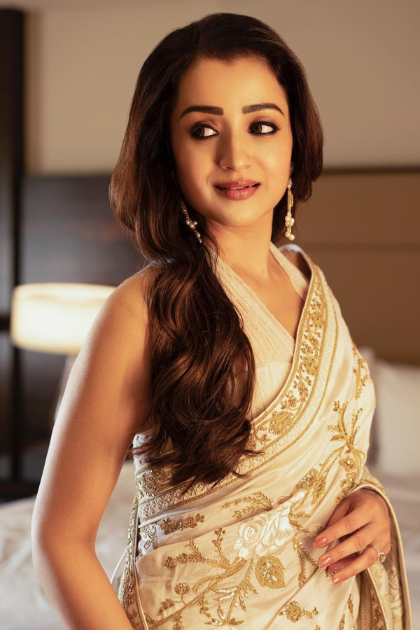 Trisha-Krishnan-7.jpg 8
