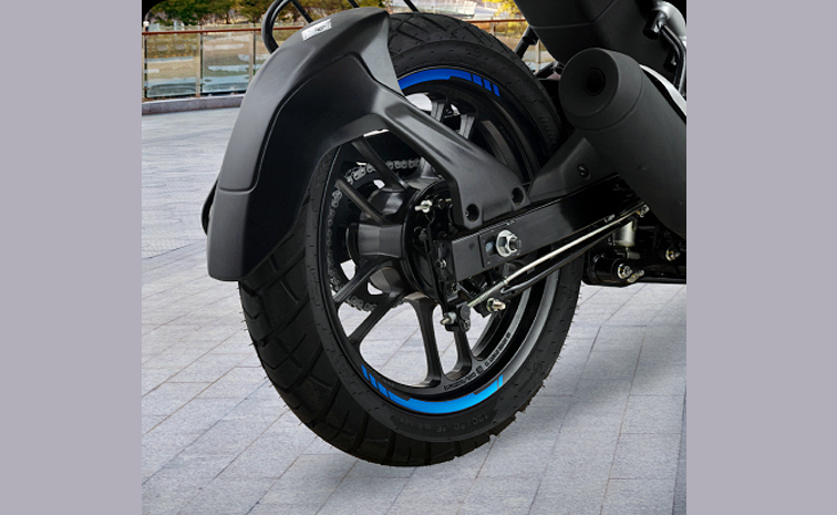 World_20First_20CNG_20Bike_20Bajaj_20Freedom_20125_20Photos_1_20_289_29.jpg 9
