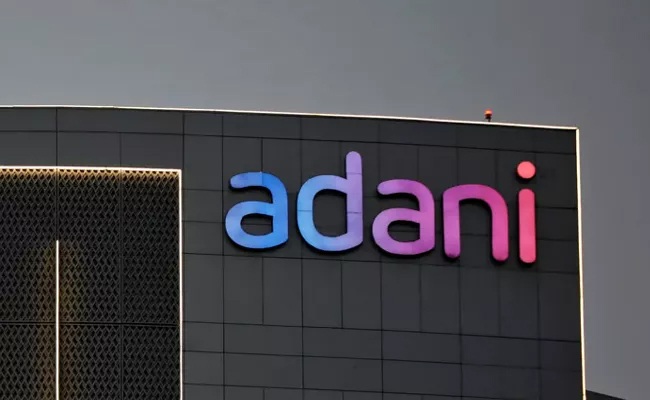adani01.jpg