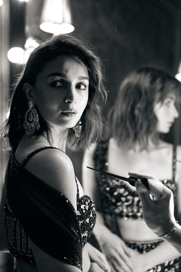 Alia-Bhatt-3.jpg 4